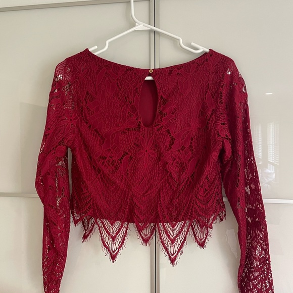 Guess lace crop top - Picture 2 of 3